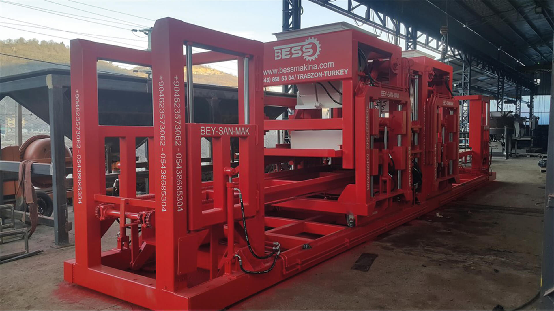 Станок для производства различных бетонных блоков Automatic-Hollow-Block-Machine-For-Producing-_Hollow-Blocks.jpg