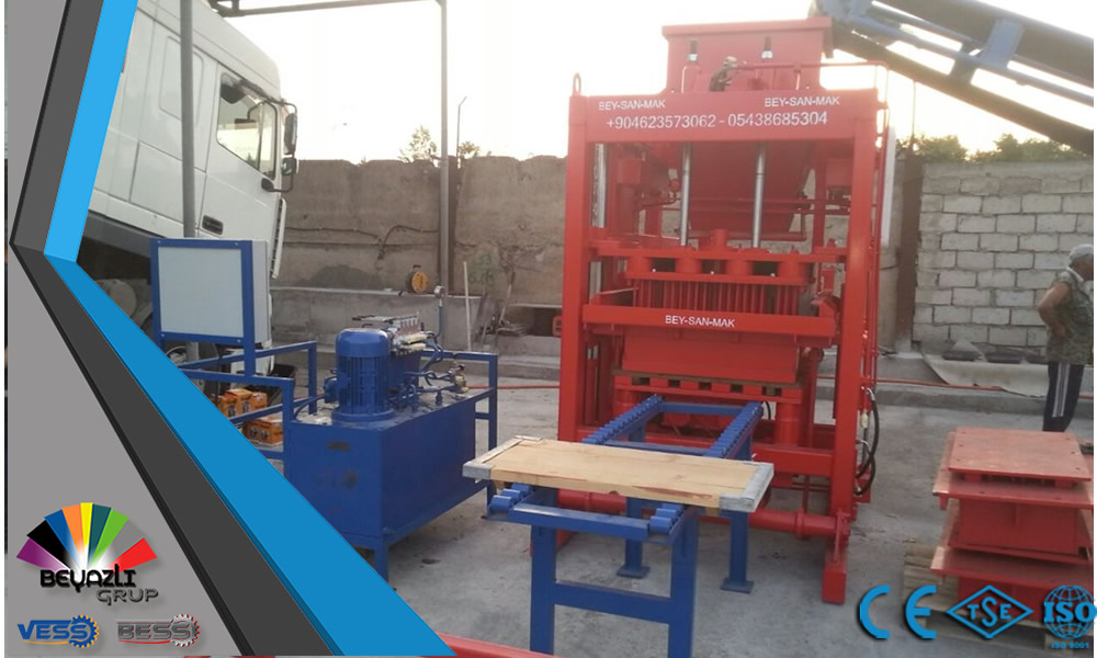 Вибропресс для изготовления шлакоблоков с одним бункером Semi-Automatic-Block-Making-Machine-With-Single-Hopper.jpg