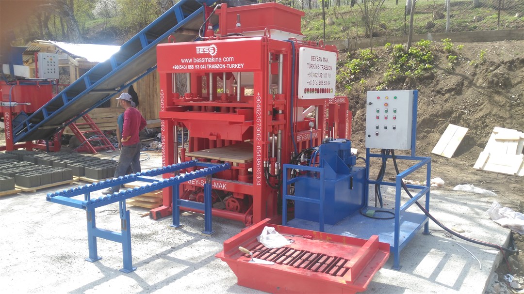 купить вибропресс Semi-Automatic-Block-Making-Machine.jpg