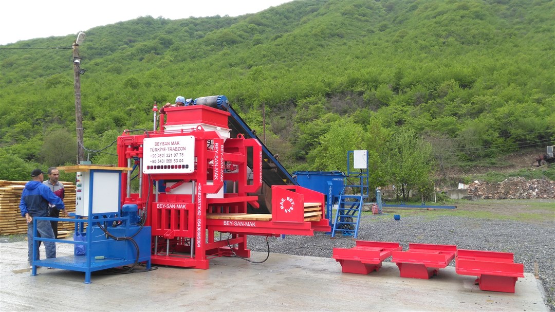 Купить вибропресс для производства блоков concrete-brick-making-machine-exports-georgia.jpg