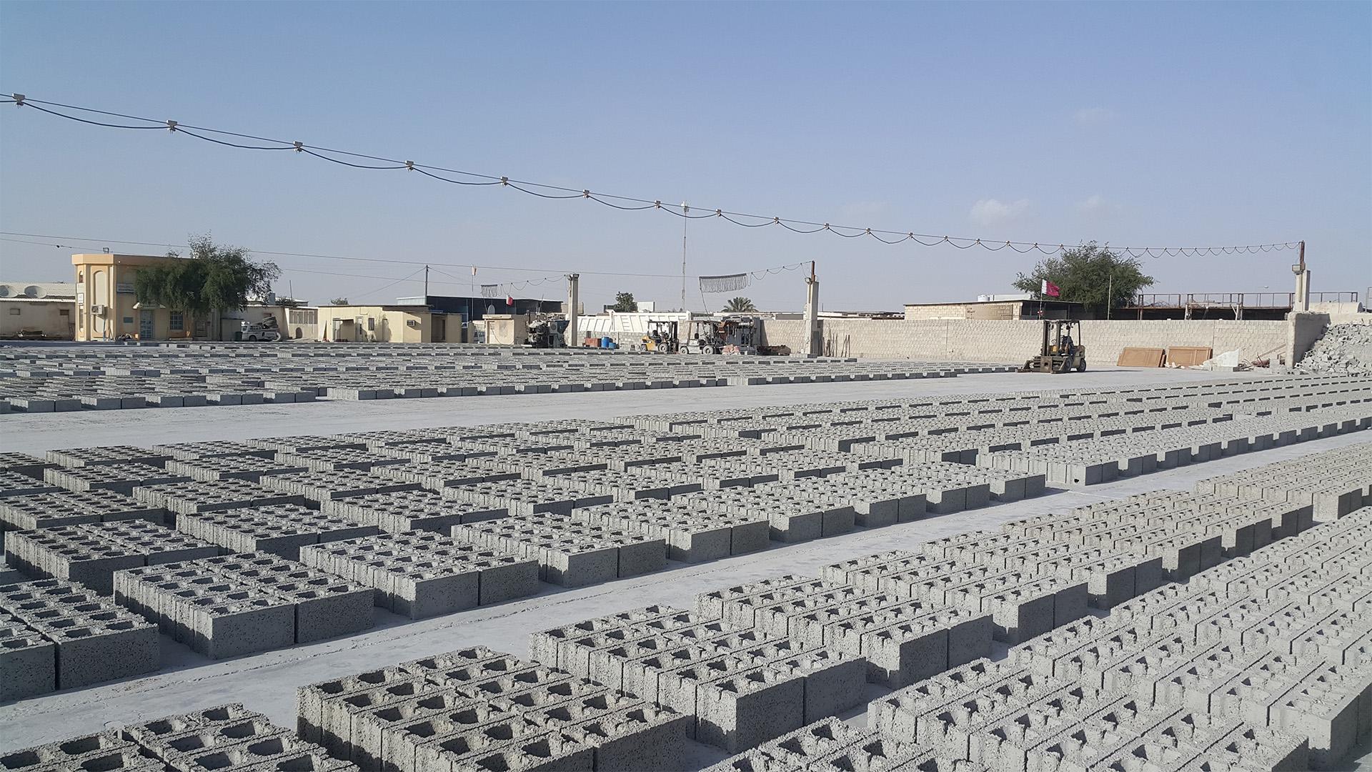 Бетонные изделия concrete_hollow_block.jpg